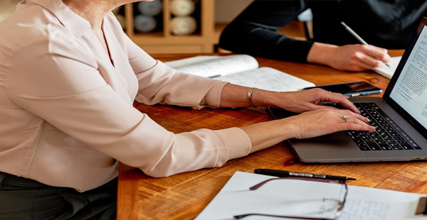 公司品牌戰(zhàn)略怎么規(guī)劃？制定考慮哪些內(nèi)容？