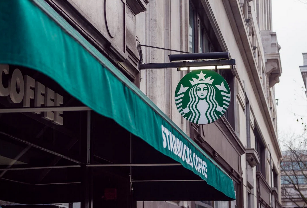 星巴克沒有一句文案的廣告，卻是吸引人的宣傳